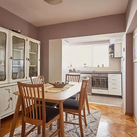 Spacious Modern Apartment In Peaceful Neighborhood Σκόπια Εξωτερικό φωτογραφία