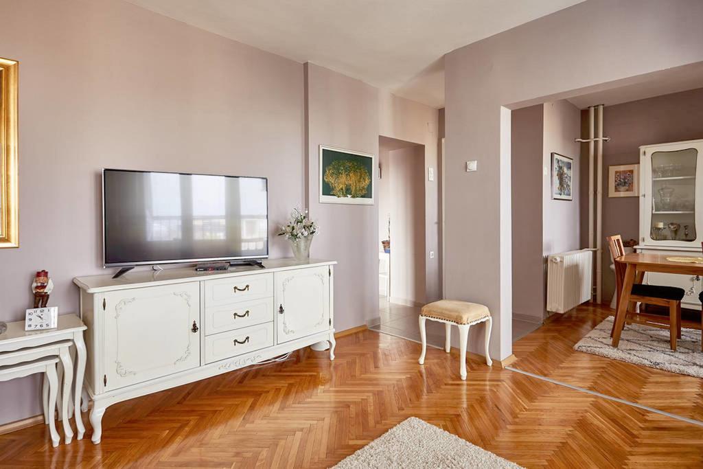 Spacious Modern Apartment In Peaceful Neighborhood Σκόπια Εξωτερικό φωτογραφία